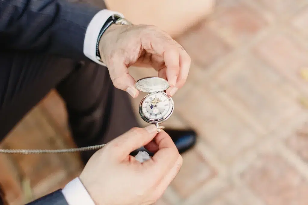 Things couples forget during wedding planning | Factoring The Costs Of Extra Hours With Vendors